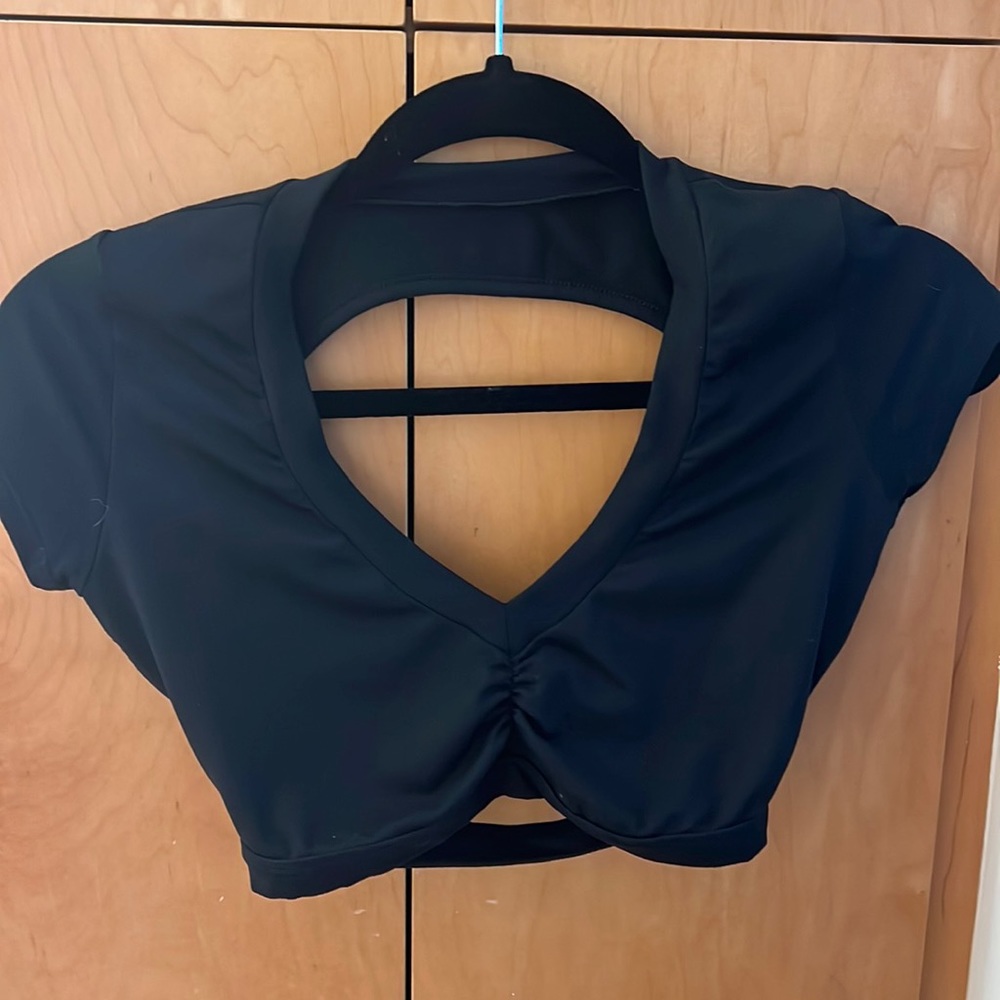 Bombshell crop tee